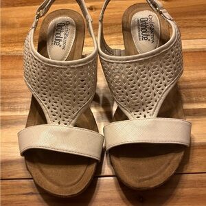 Croft & Barrow Ortholite Ivory Strap Slip On Sandal Shoes Women's Size 7.5